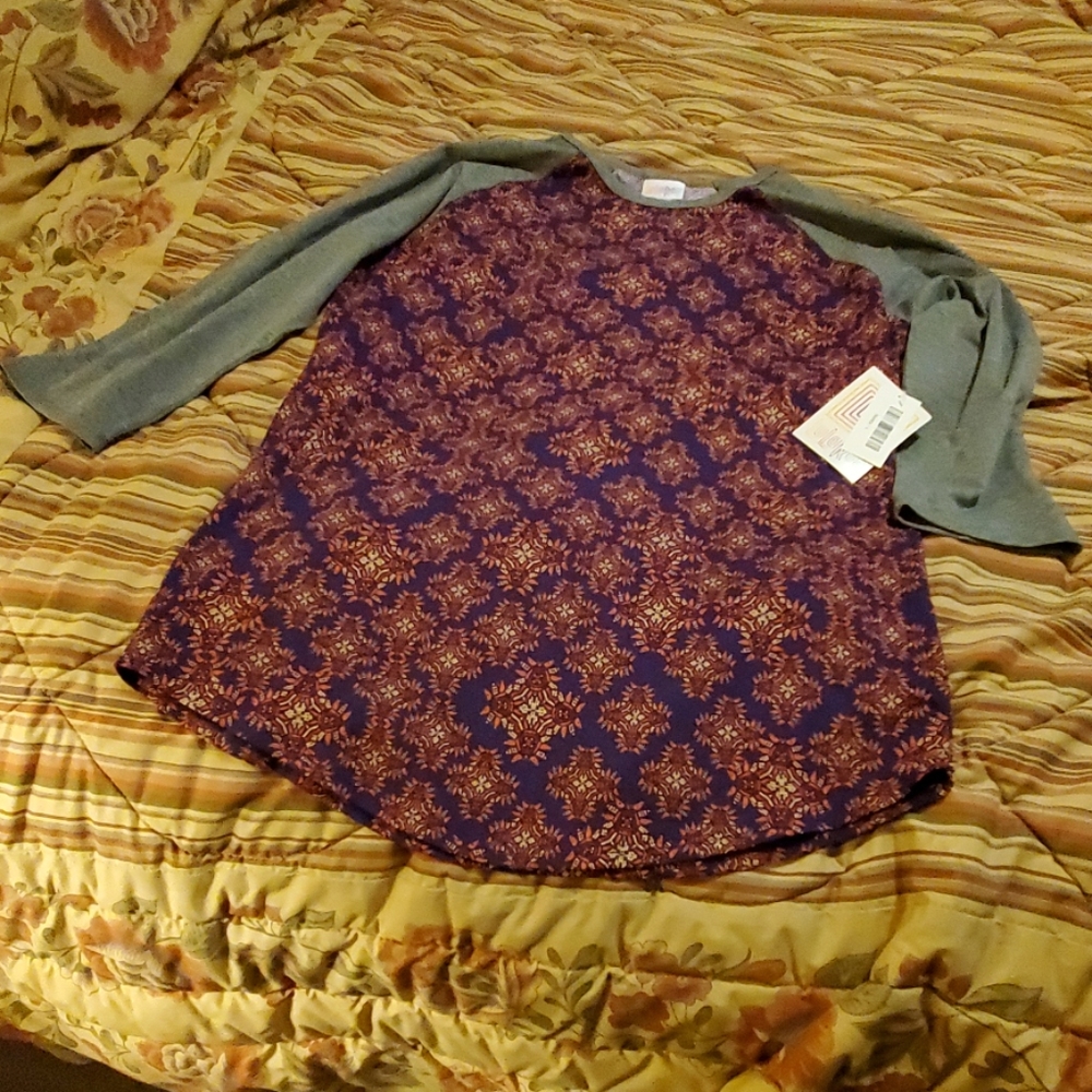 LulaRoe Randy 3/4 sleeve top
